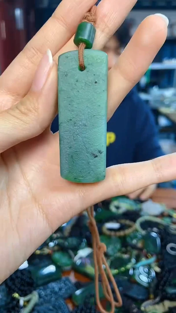 未镶嵌和田玉挂件1