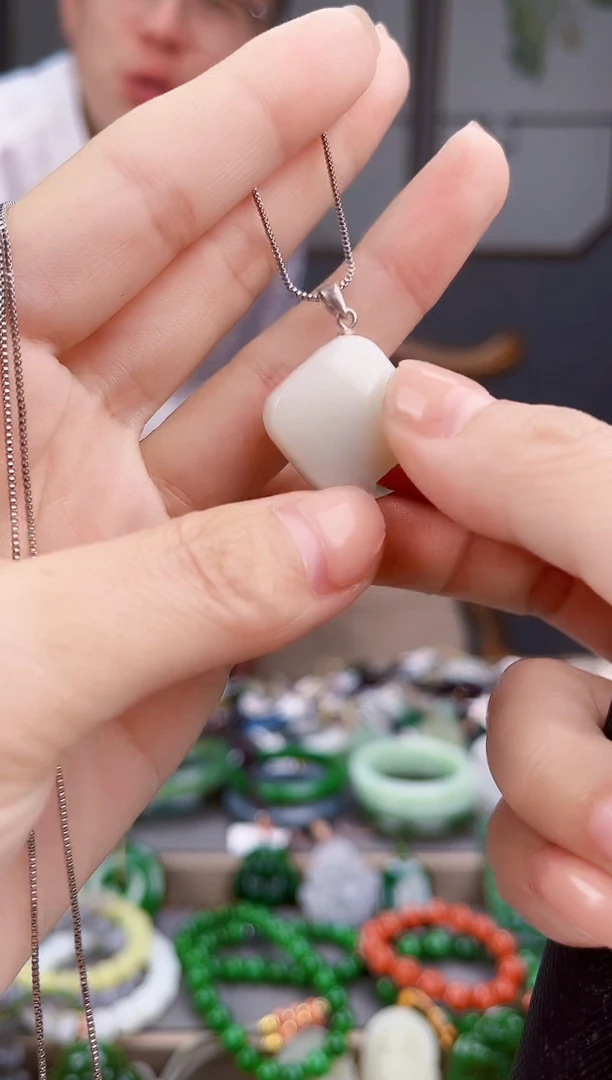 颈饰银S925镶嵌和田玉多样性发货拍一发一