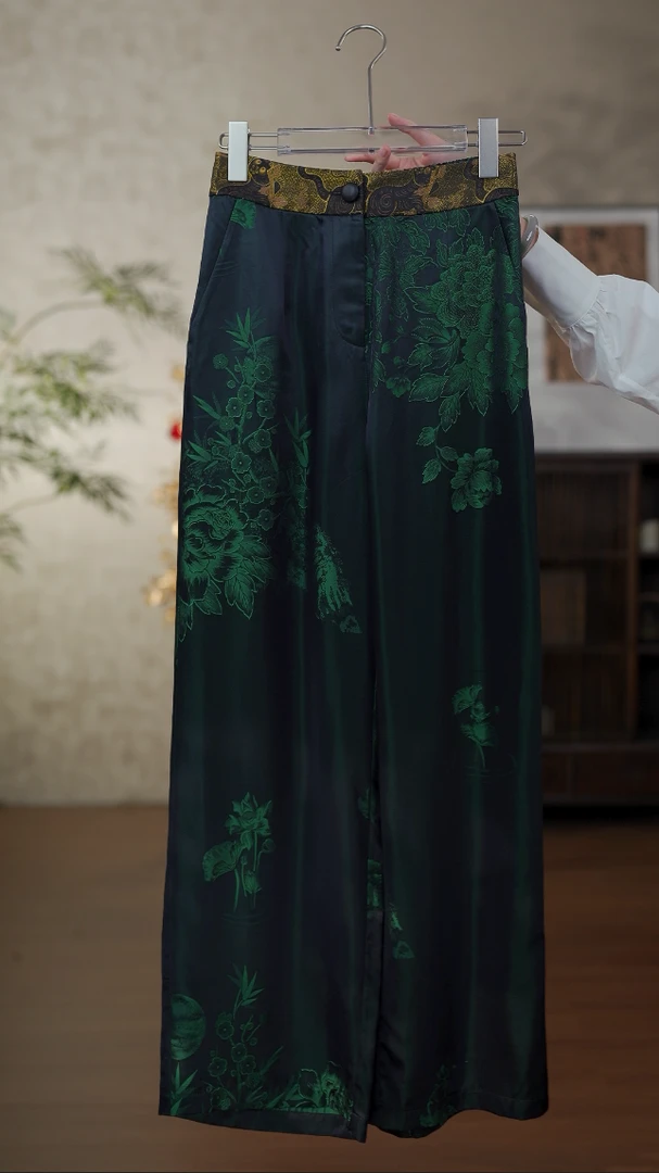 GONG QUE【绿茵】新中式早春款桑蚕丝提花休闲直筒裤 242384