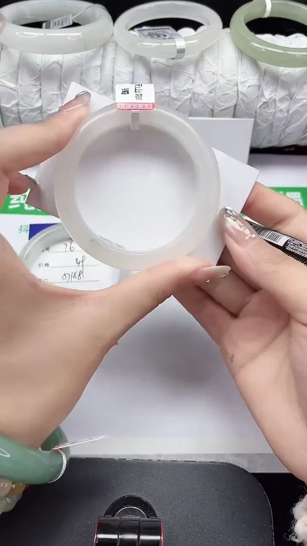 未镶嵌手镯石英质玉77-52/53