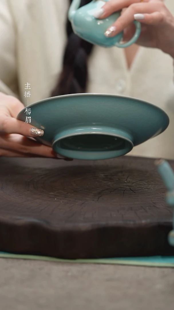 【闪购商品】卷足板沿盘（云端）——龙眉