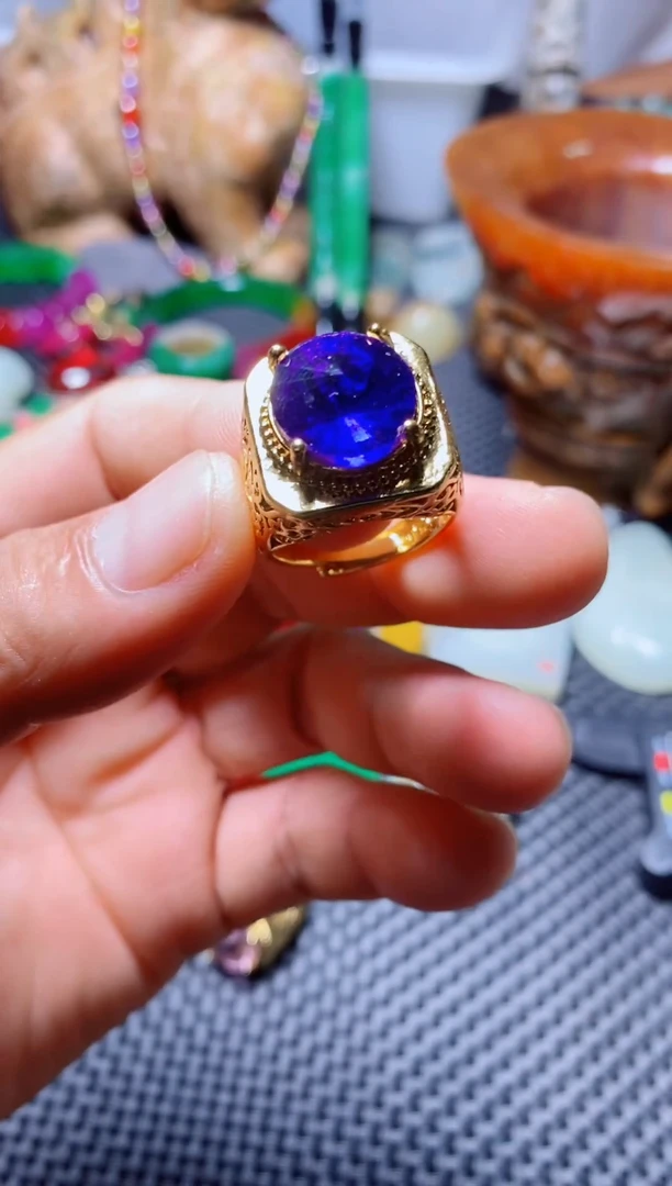 摆件漂亮精美的物品