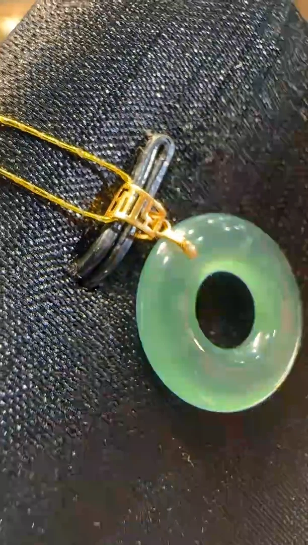 【闪购商品】翡翠吊坠(不含链)18K金镶嵌多样性发货一件