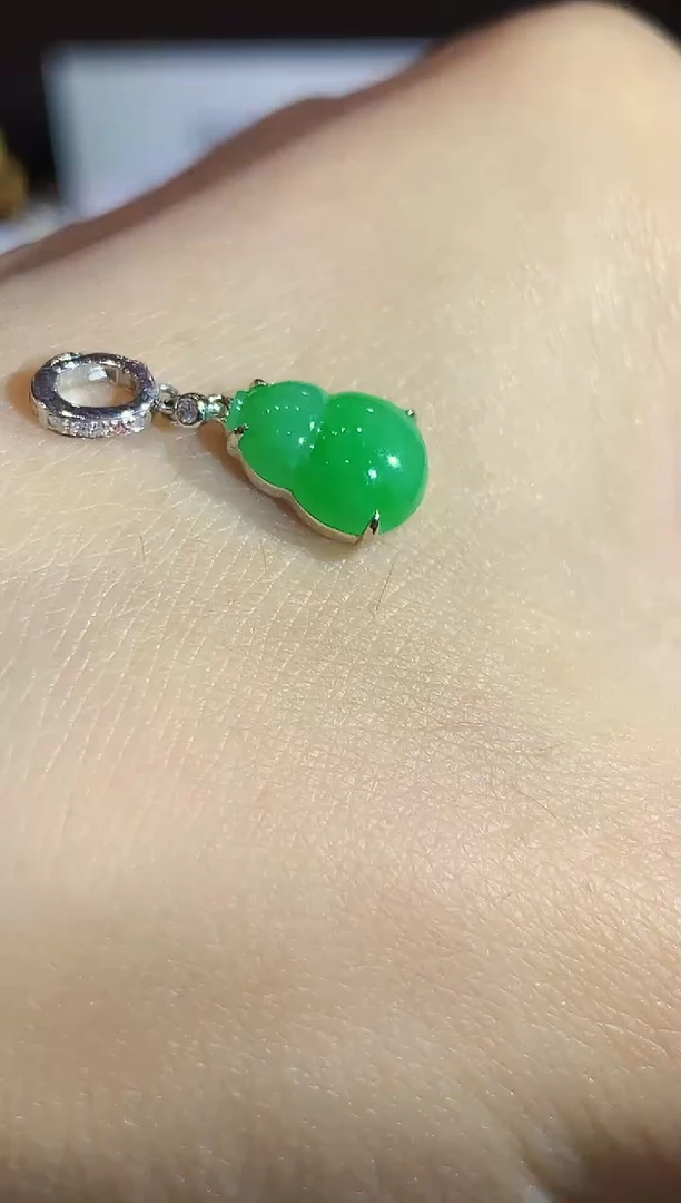 翡翠18K金镶嵌吊坠(不含链)SF多样性发其一