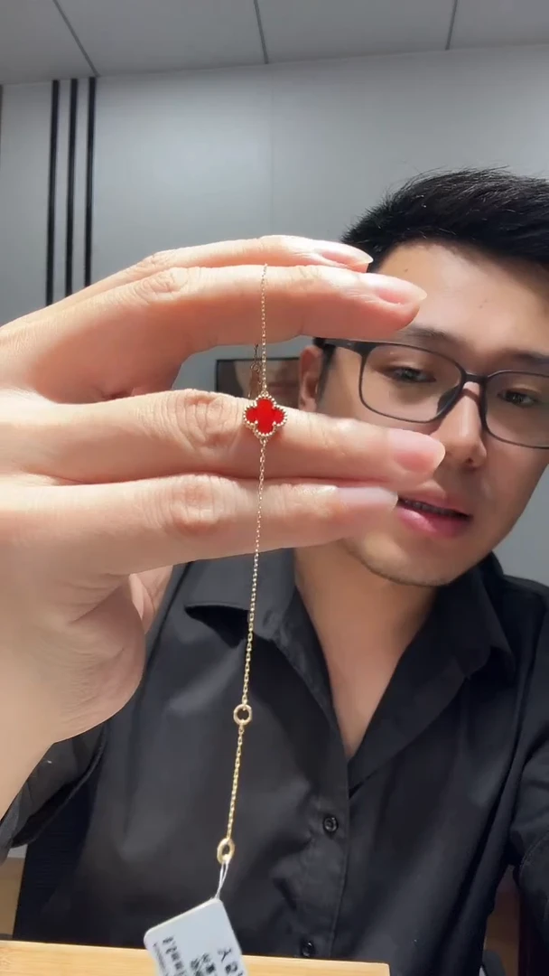 18K金镶嵌手链玛瑙/玉髓红色k黄，小号单花手链