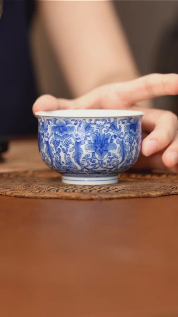 杯看山柴窑青花图案