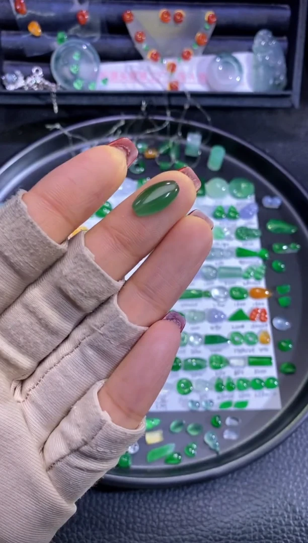 未镶嵌挂件翡翠珠子1