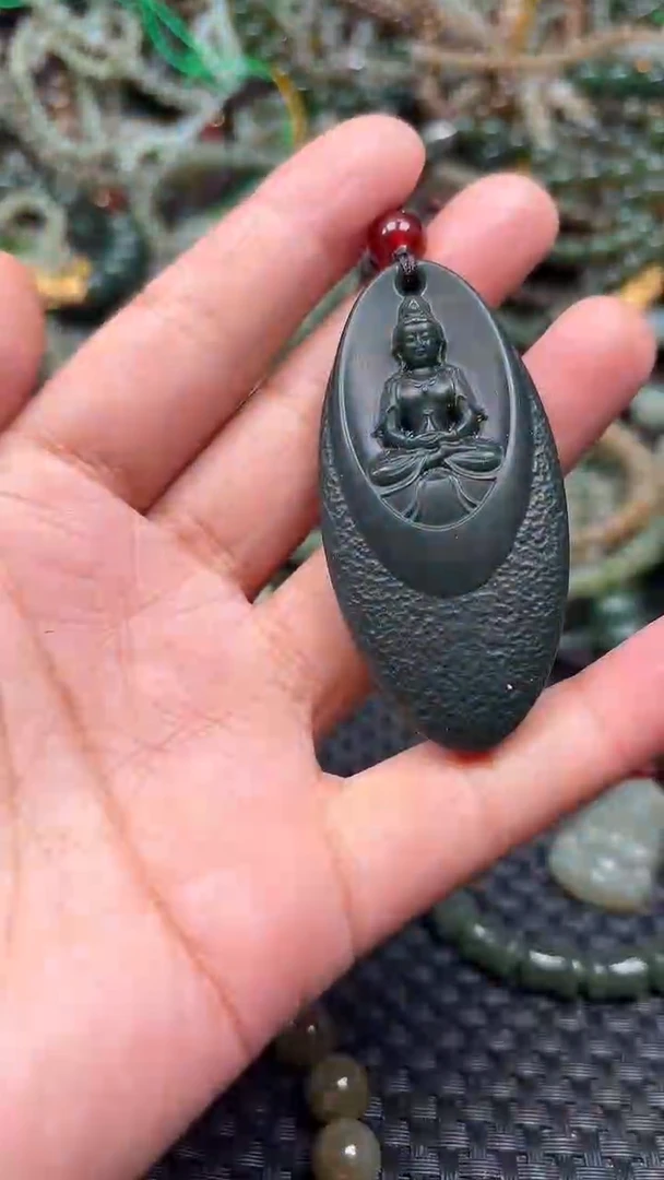 颈饰未镶嵌和田玉1