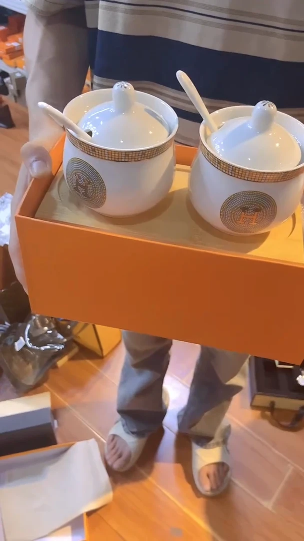 杯鸿辉家品牌瓷器，京东包邮！