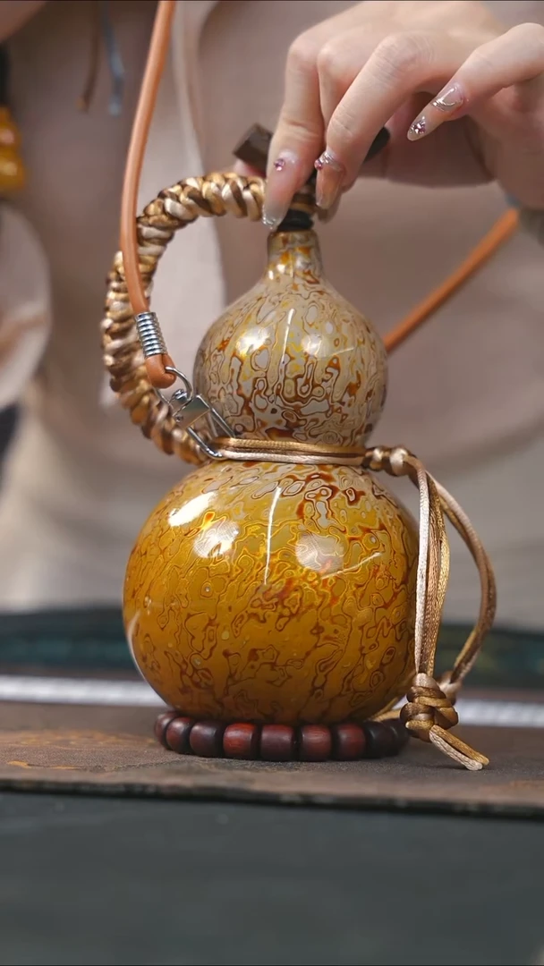 【闪购商品】WM115漆艺酒葫芦不包手串及旋转底座