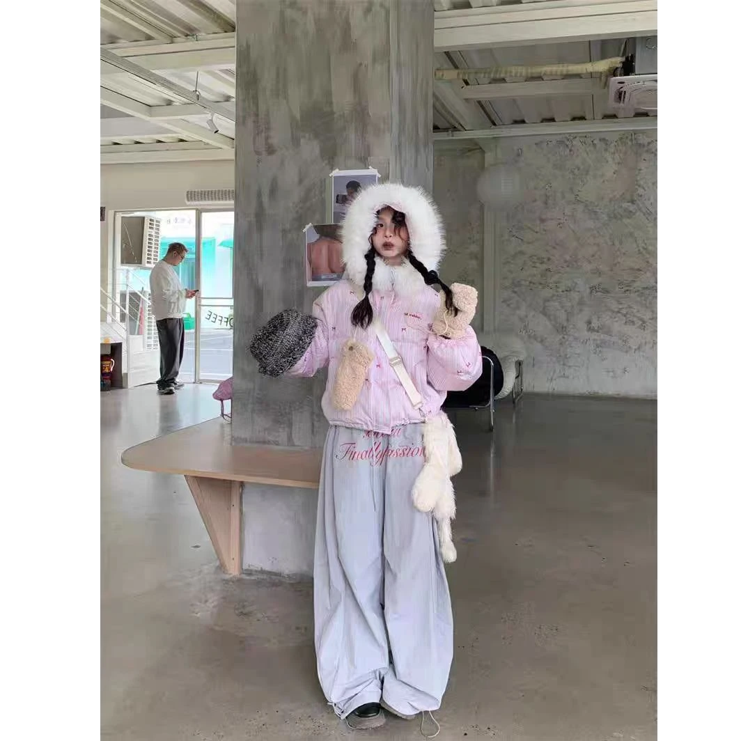 美式设计感粉色条纹毛领连帽棉服外套女宽松弯刀裤时尚套装