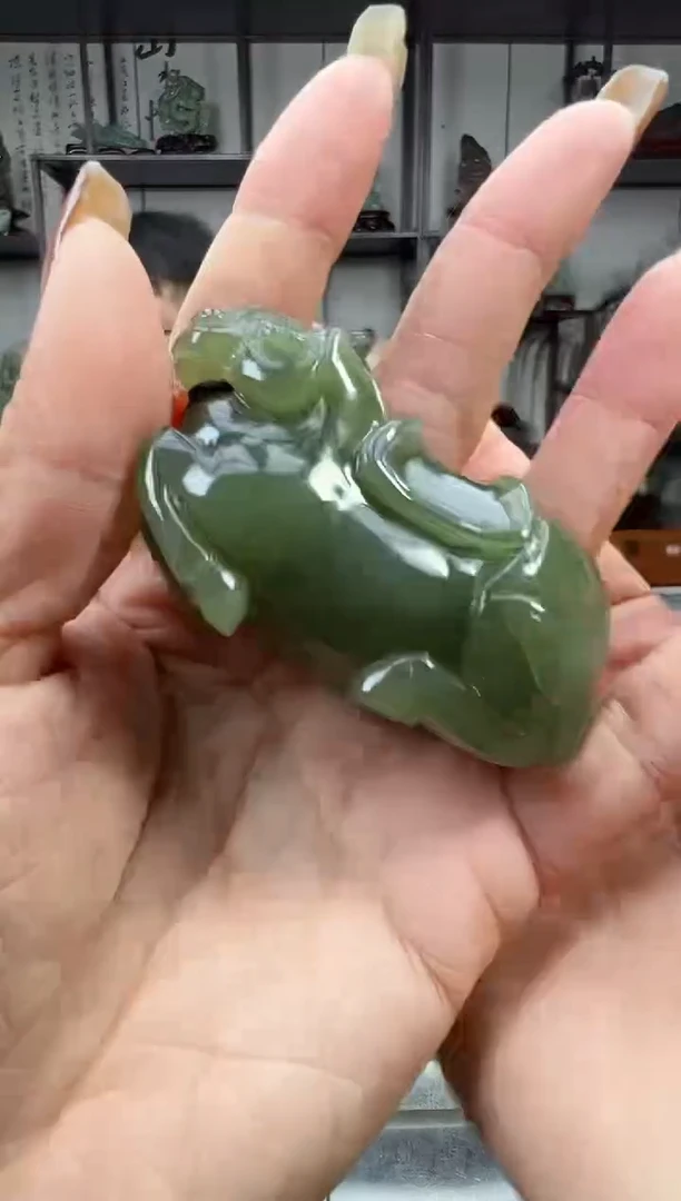 未镶嵌和田玉把件1