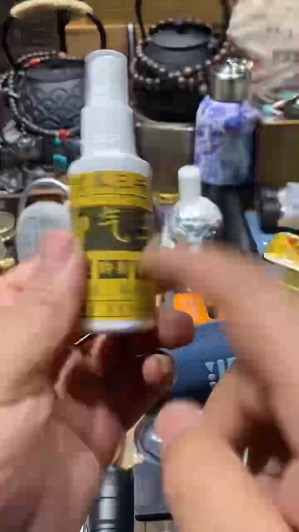 瓷片闪购商品 如图所示