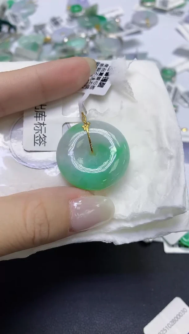 颈饰18K金镶嵌翡翠天然缅甸翡翠A货百元以上9元证书费自理
