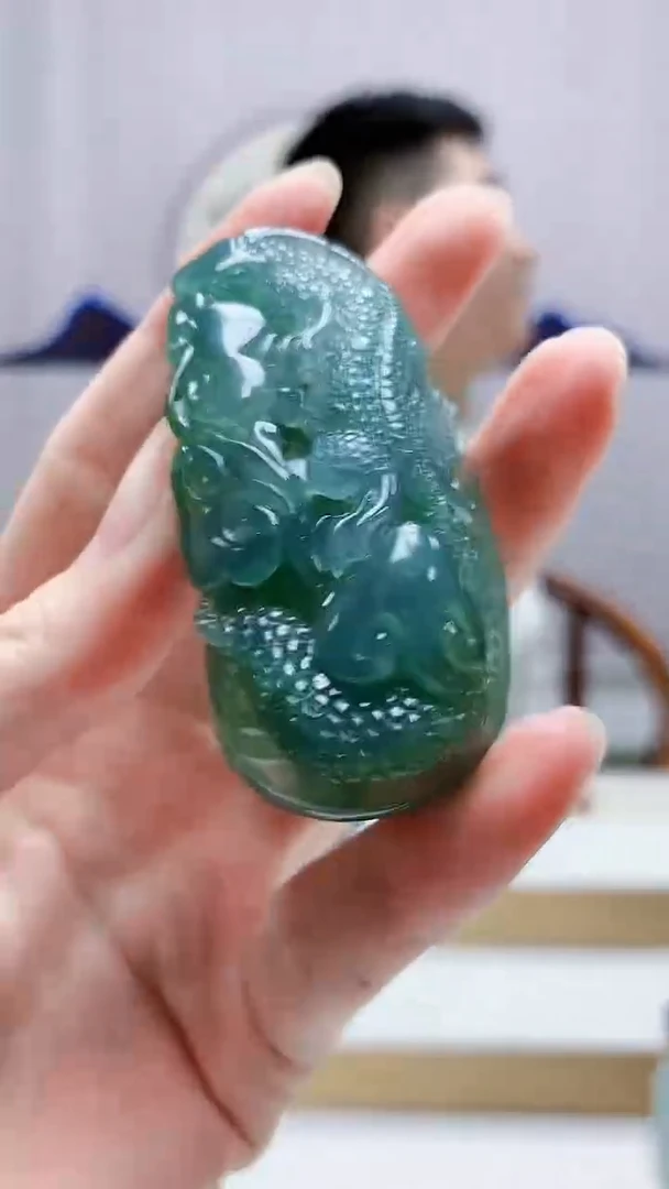 未镶嵌定制翡翠5028zm-毛货挂件107