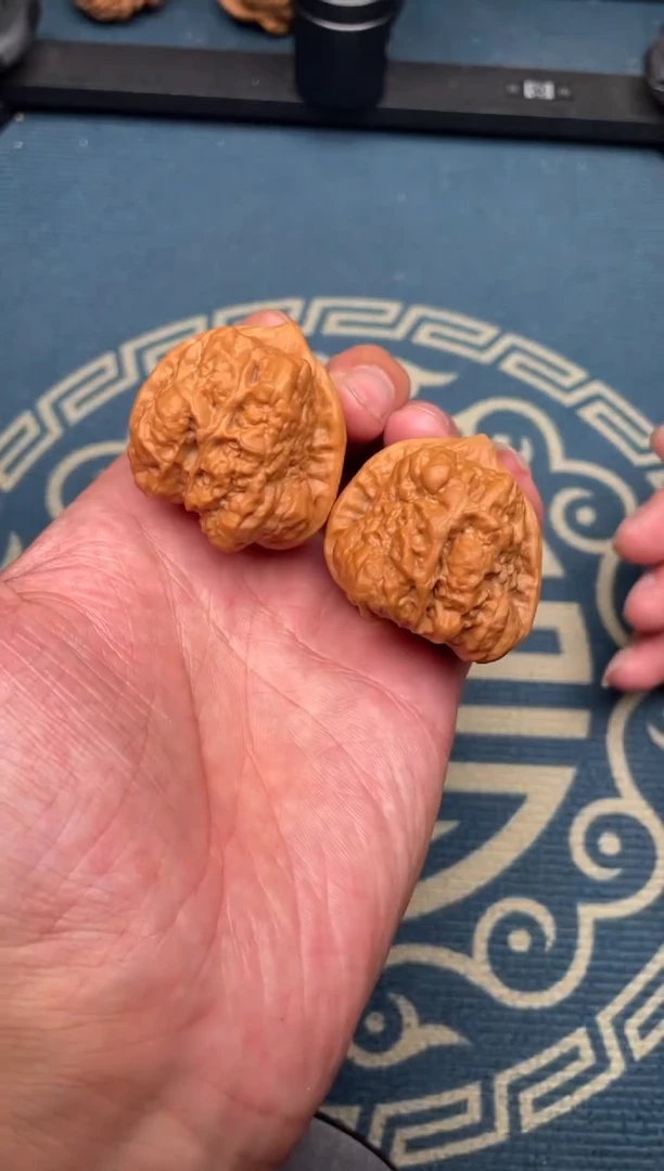 文玩核桃吊坠蛤蟆头38