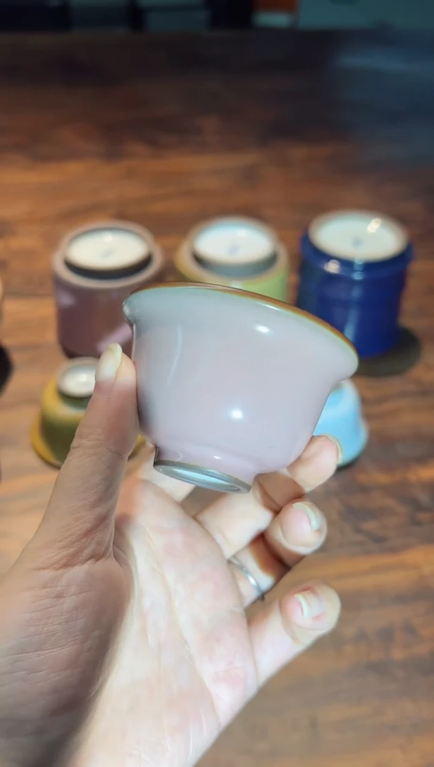 1****9燕泥堂 钧红汝釉 小压手杯
