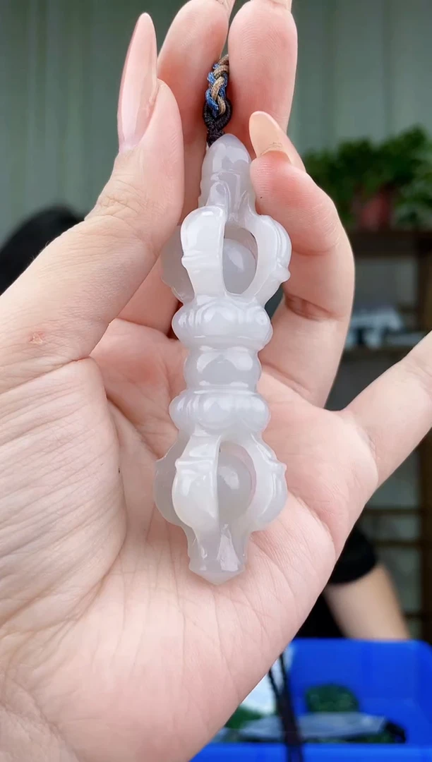 未镶嵌和田玉挂件磅*拍一发一，多样性发货！