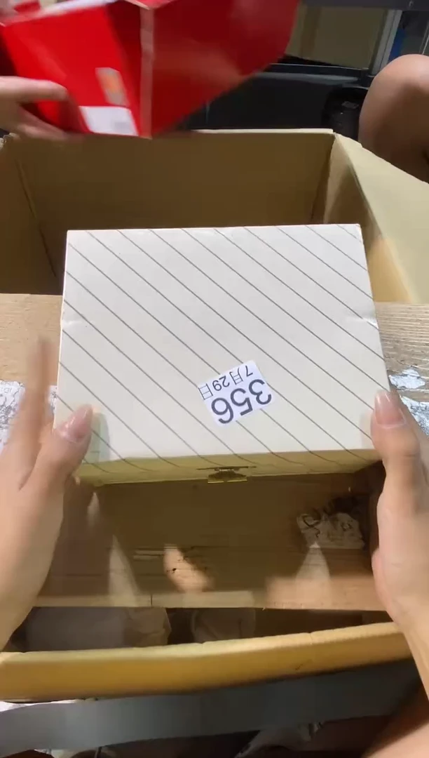 瓷片月**亮11111111111