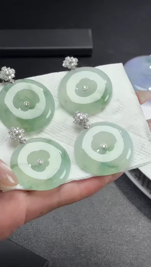 18K金镶嵌定制翡翠DDJ40778/多样性发一件