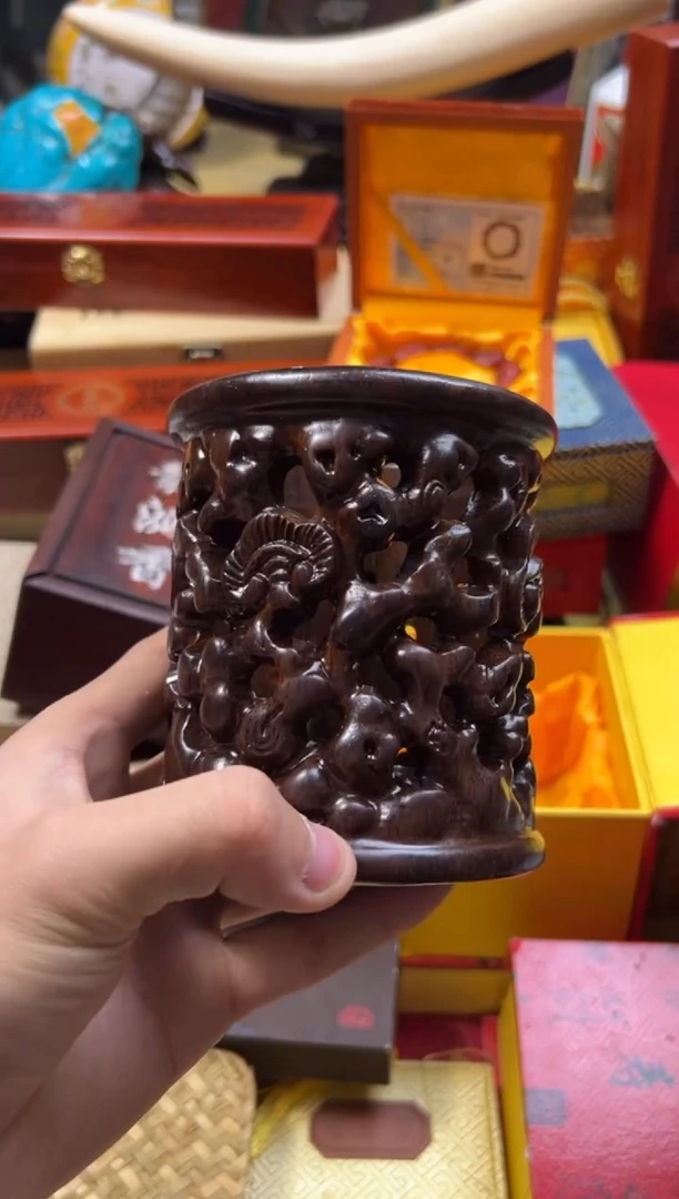 【闪购商品】木———————————笔筒