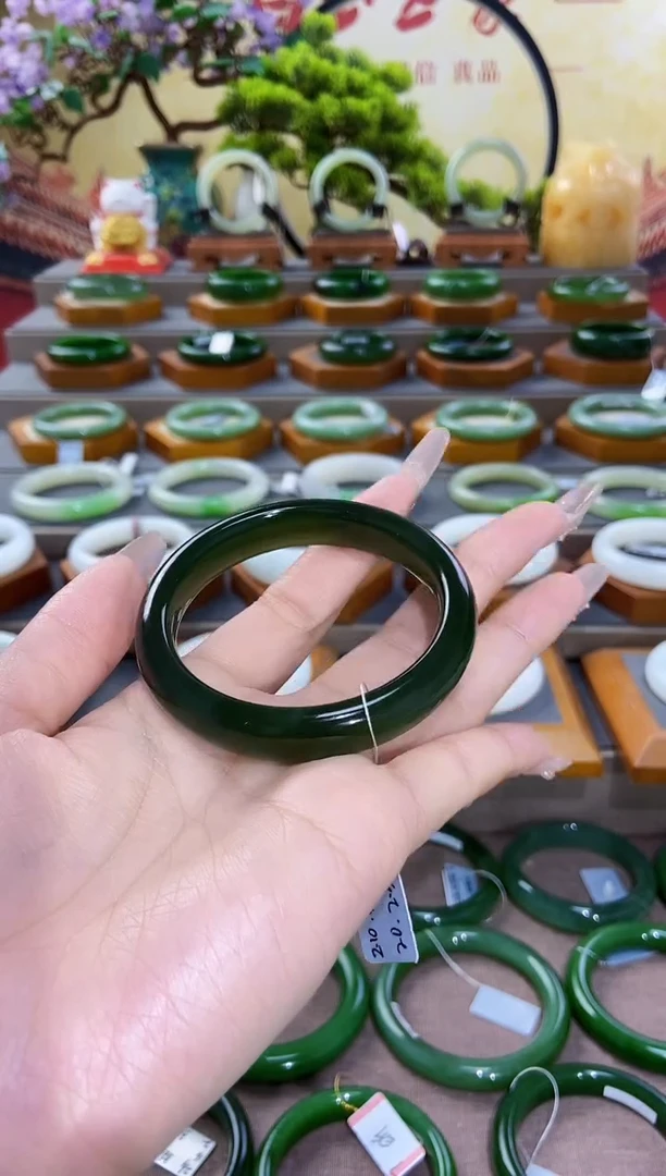 【闪购商品】和田玉手镯未镶嵌碧玉猫眼手镯