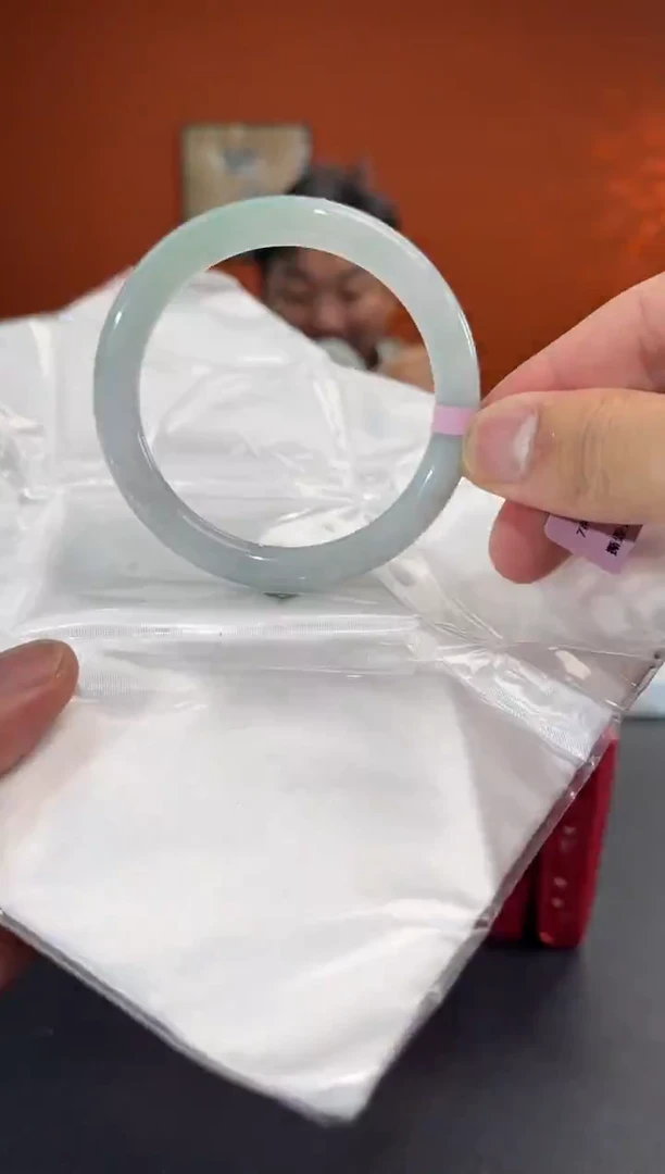 未镶嵌手镯翡翠2