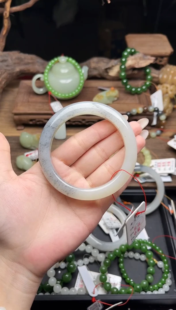 未镶嵌手镯和田玉新疆黑山 62+圈 9012876