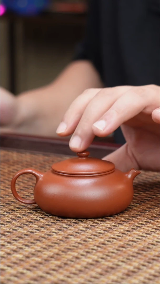 茶壶紫砂宜兴紫砂寒江