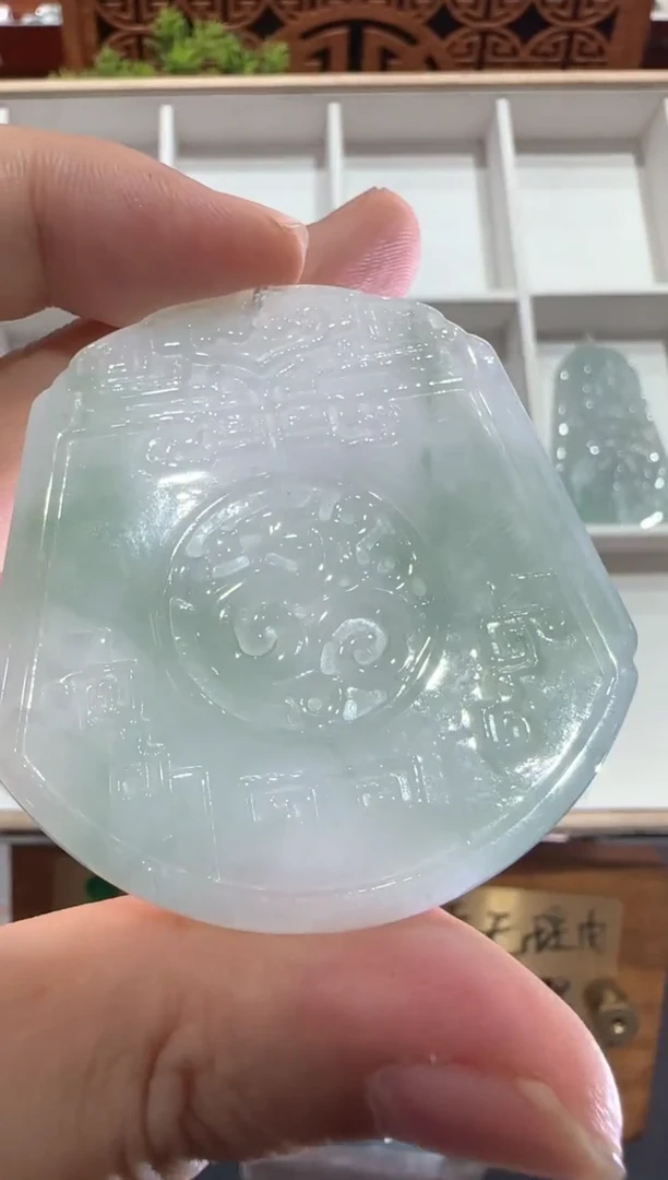 翡翠挂件未镶嵌A货翡翠多样性孤品