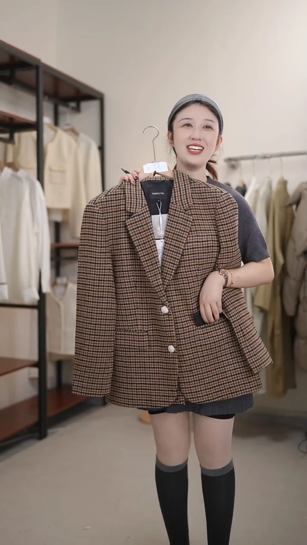 908萌萌女装直播