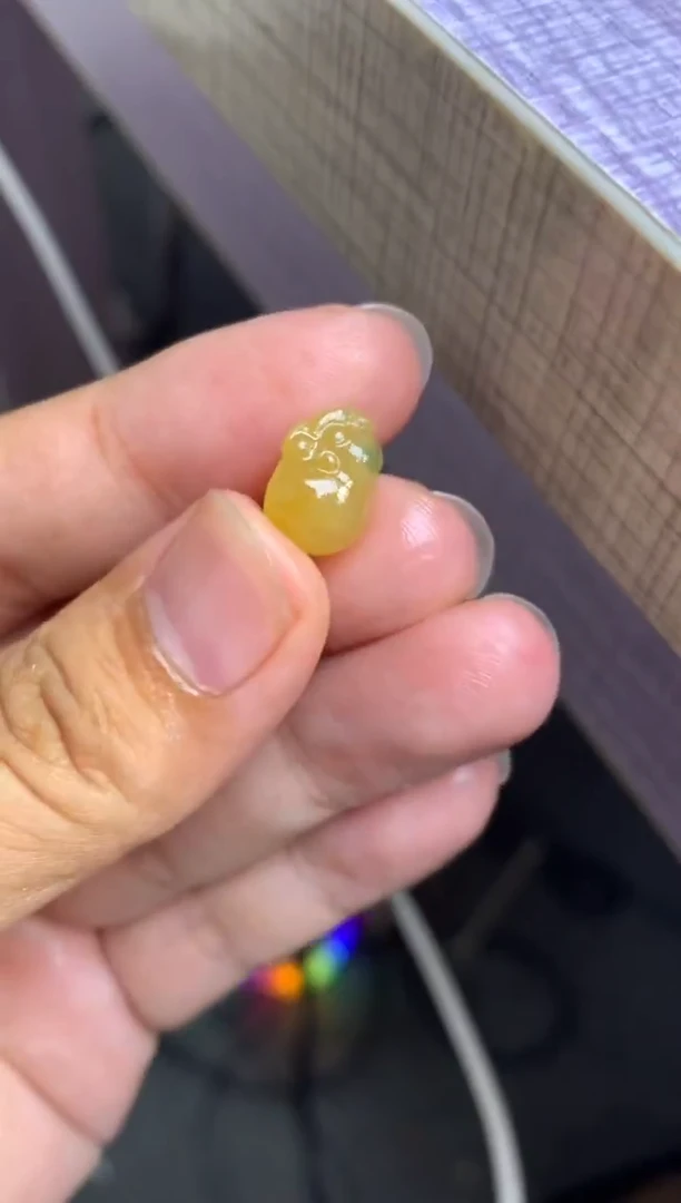 未镶嵌定制翡翠毛货