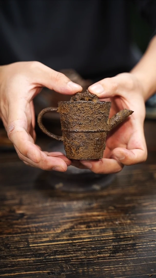全手工制作 重工 太湖石摘 岩肌 南蛮 正把壶  90cc