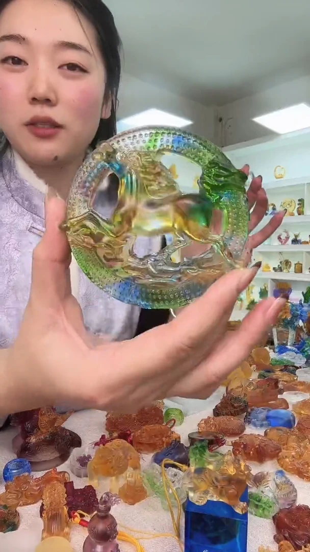 手工艺品琉璃立马成功