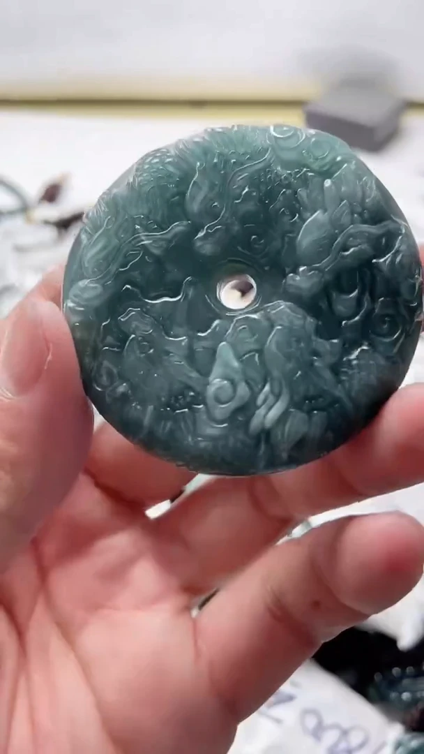 【闪购商品】翡翠颈饰未镶嵌8888888888888