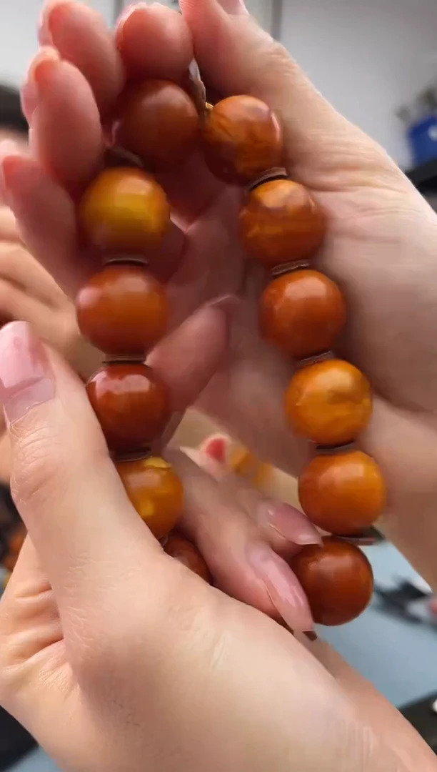 未镶嵌蜜蜡珠宝奇石假一罚十，多样性发一件040.17