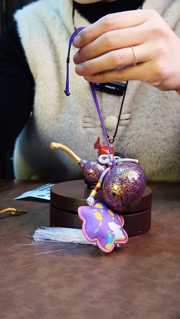 【闪购商品】240直播一物一图大漆酒葫芦送底座送挂绳