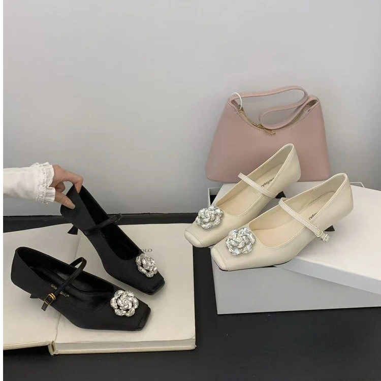 山茶花系列水钻玛丽珍单鞋女2025新款细跟百搭一字扣带晚晚风单鞋