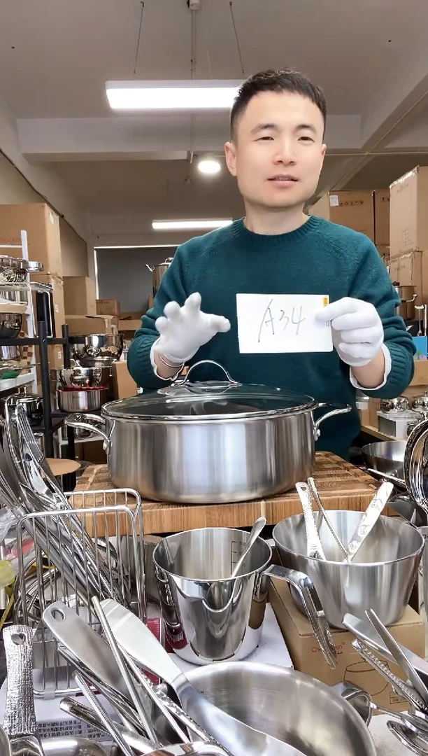 A34 微瑕卓德铭30cm不沾火锅