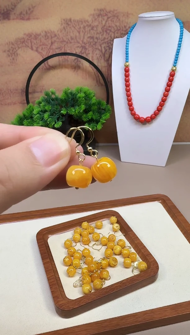 蜜蜡颈饰14K金镶嵌E01