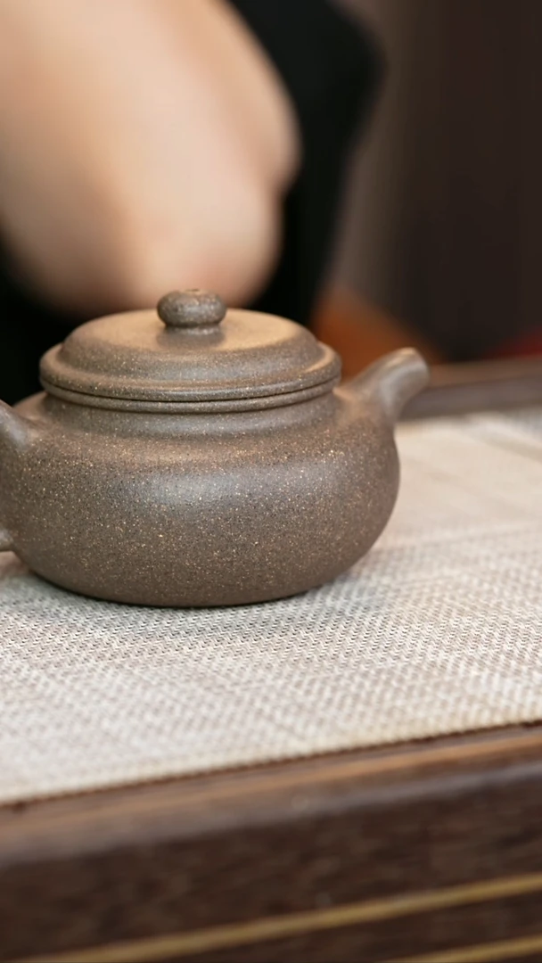 茶壶紫砂青灰段泥    仿古壶