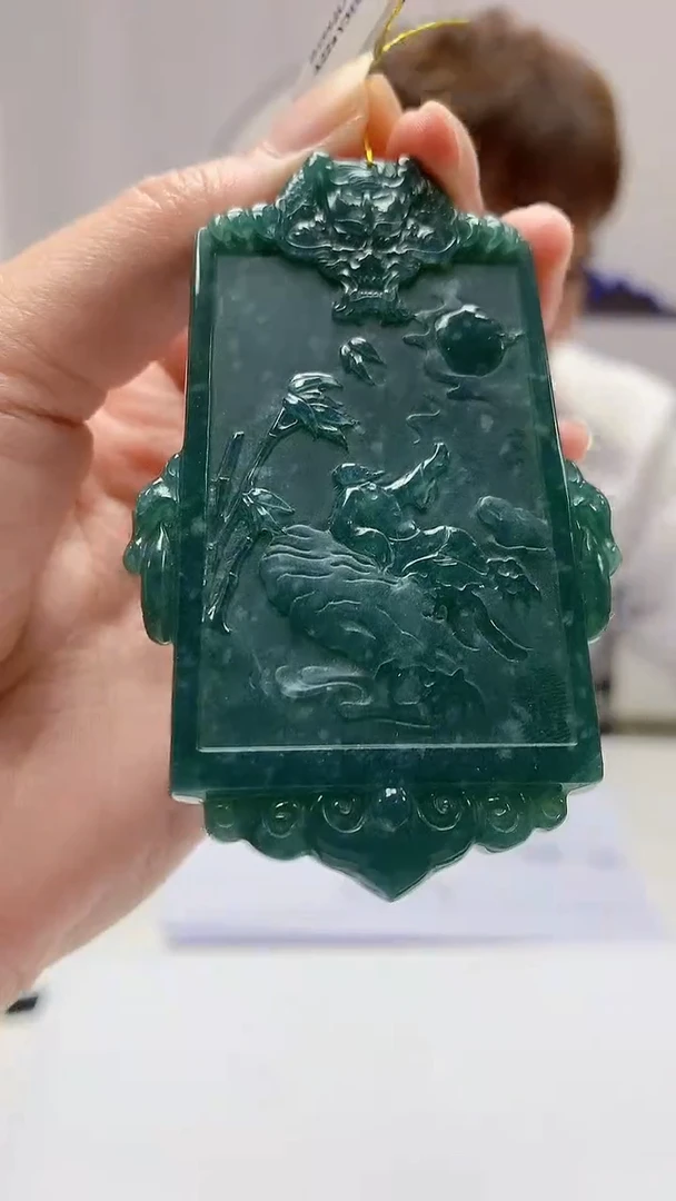 【闪购商品】定制翡翠未镶嵌4868zm-毛货挂件82龙牌