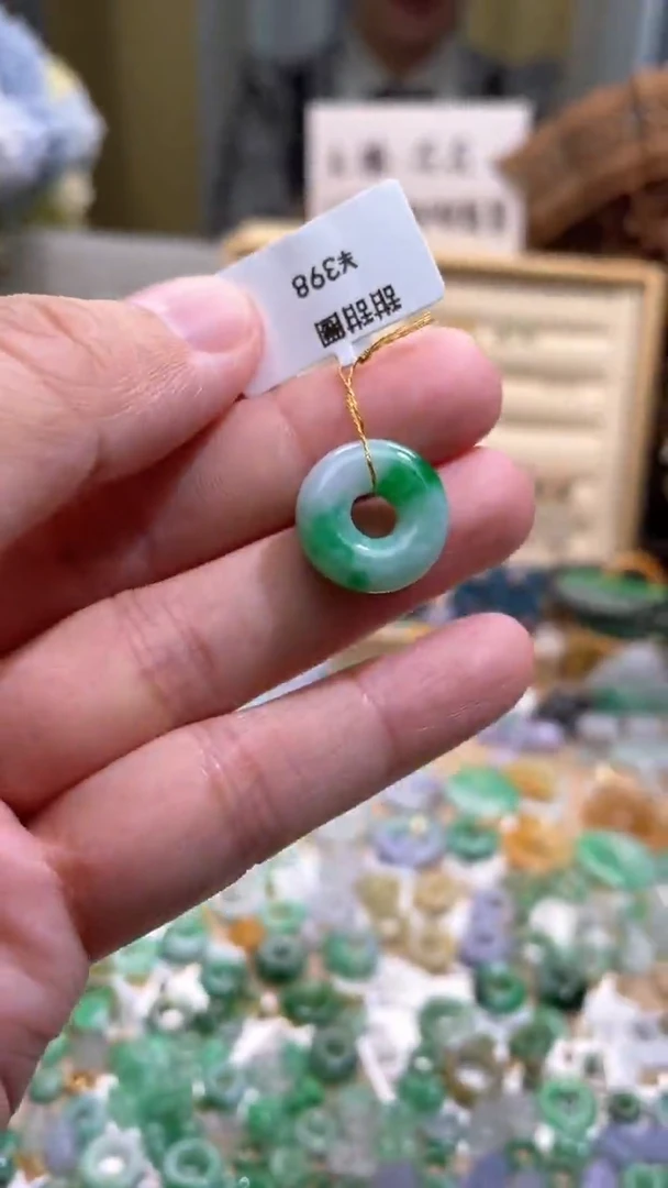 颈饰未镶嵌翡翠甜甜圈