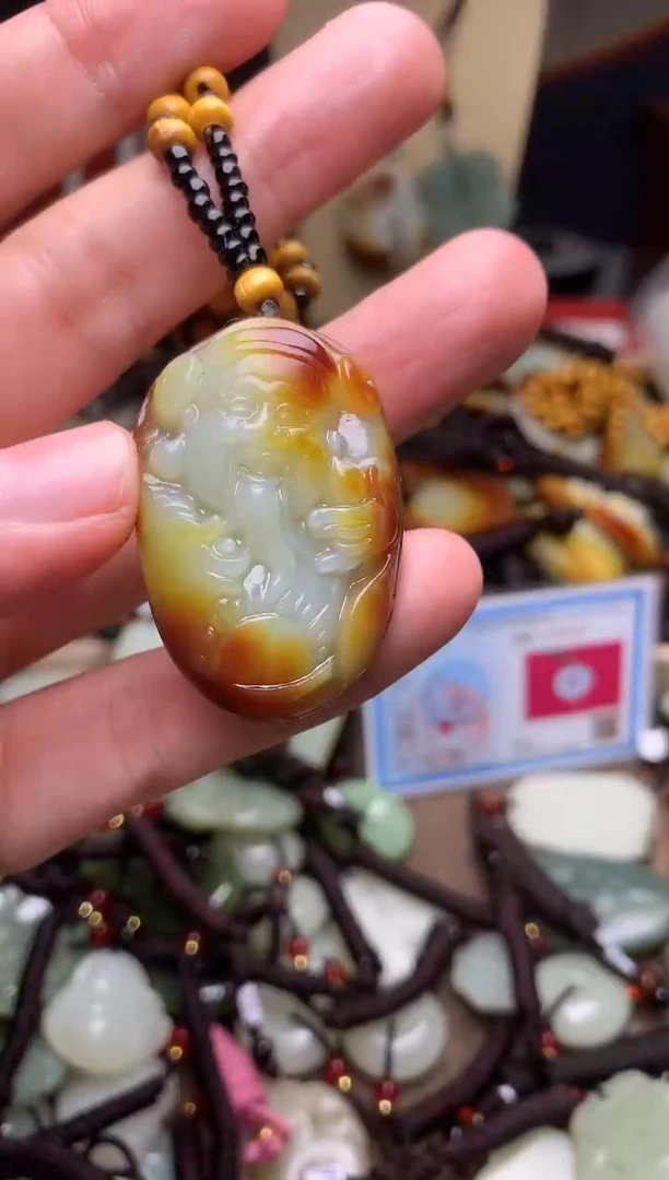 颈饰未镶嵌和田玉新疆料青海料清水和田玉吊坠