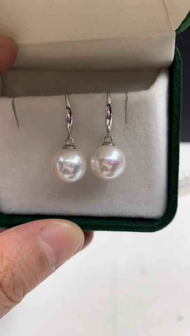 银S925镶嵌ff淡水珍珠白珠耳饰10~11mm