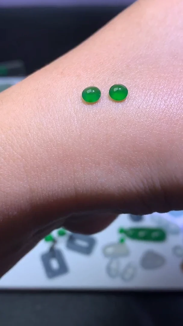 未镶嵌定制翡翠毛货