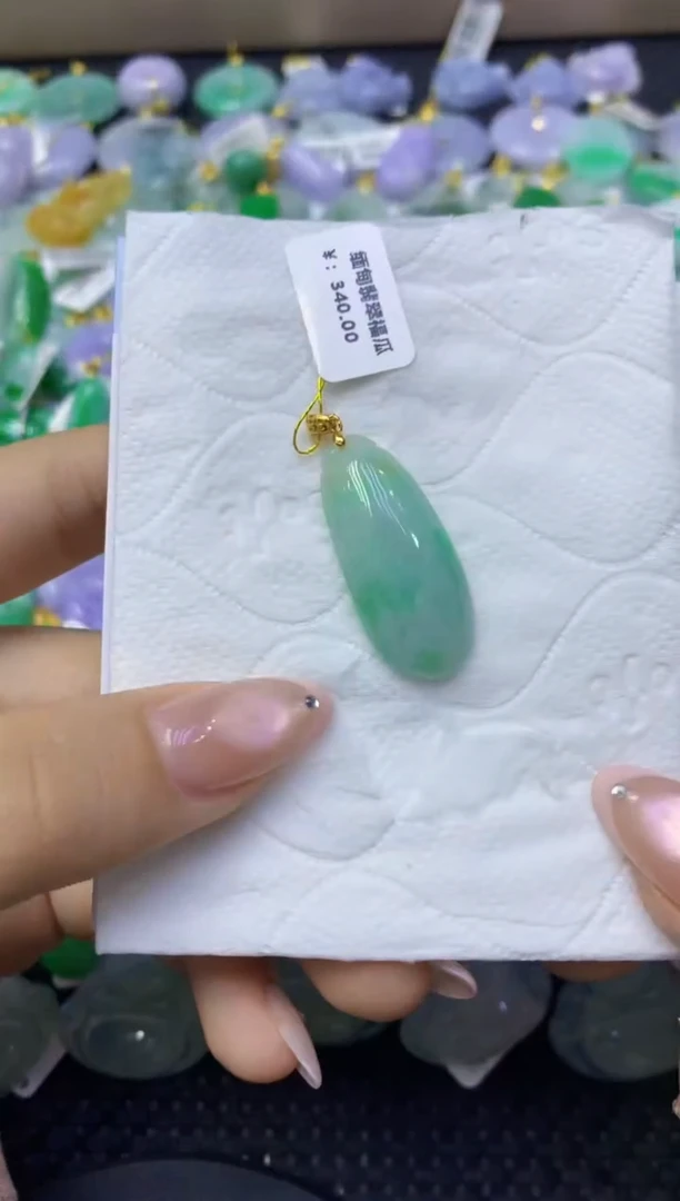 颈饰未镶嵌翡翠天然缅甸翡翠A货