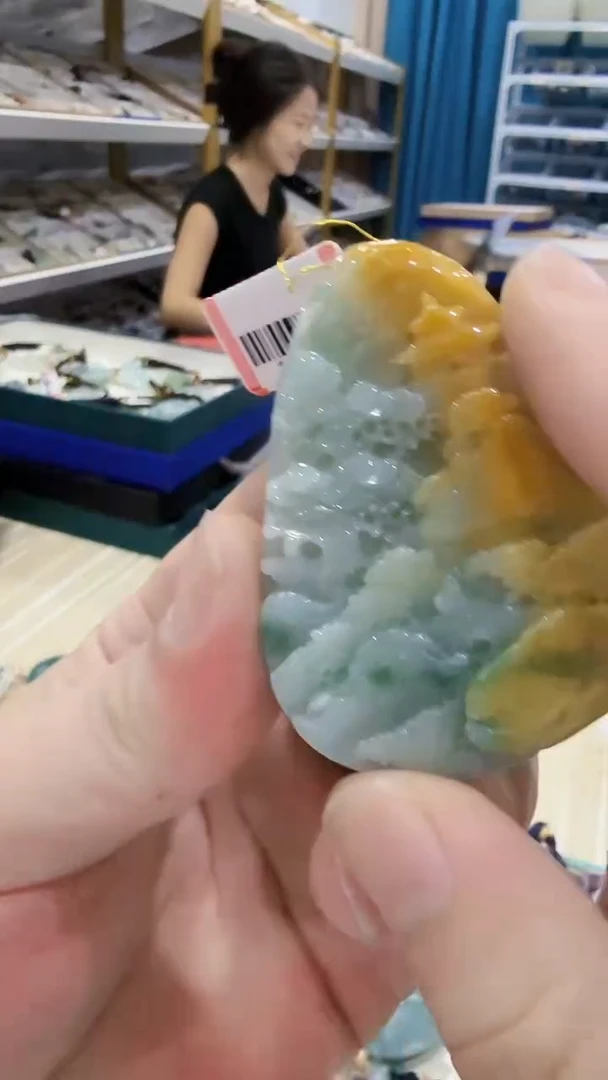 翡翠未镶嵌吊坠(不含链)18