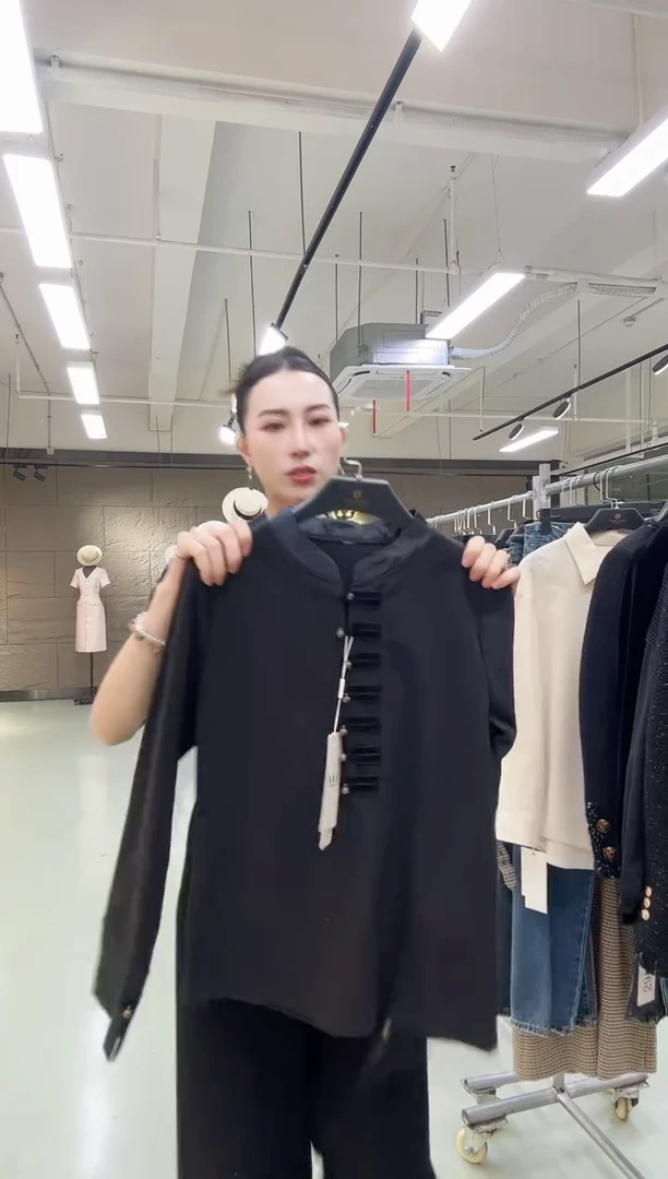 岚子闪购 2025年新款服装上衣 孤品清货 编号090