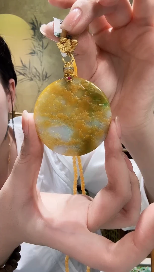 颈饰未镶嵌翡翠吊坠